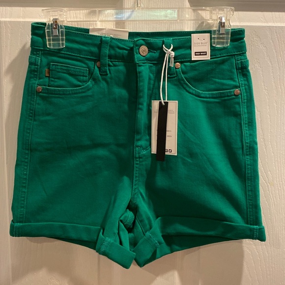 Judy Blue Pants - Judy blue Jean shorts, green size M. NWT.